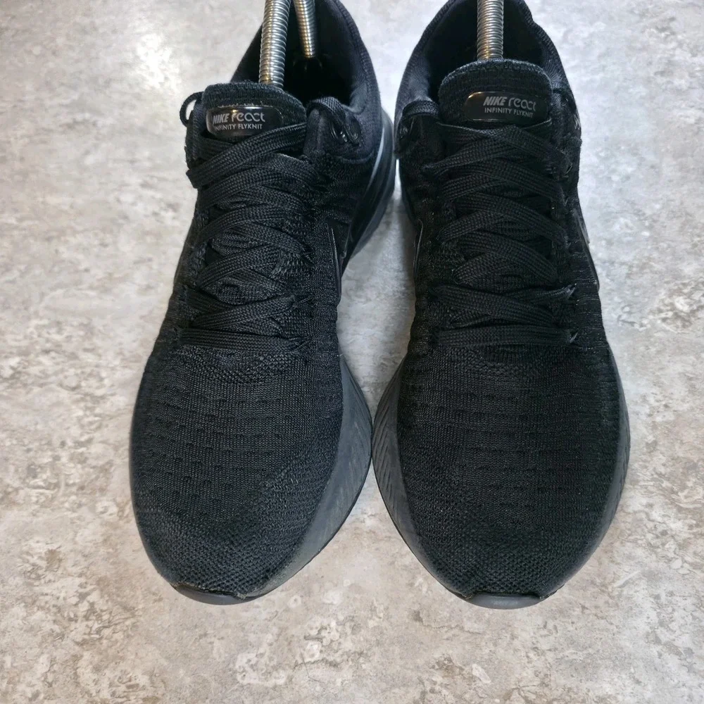 Nike React Infinity Run Flyknit 2 Mens 7 / Womens 8.5 Triple Black Running Shoes
